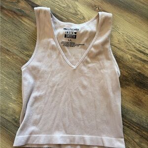 Wallflower Women's Soft Pink V-Neck Tank Top